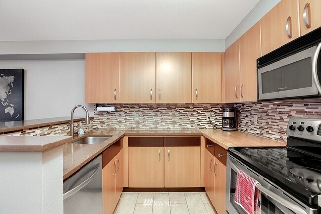 Foto del edificio - 4020 Aurora Ave N