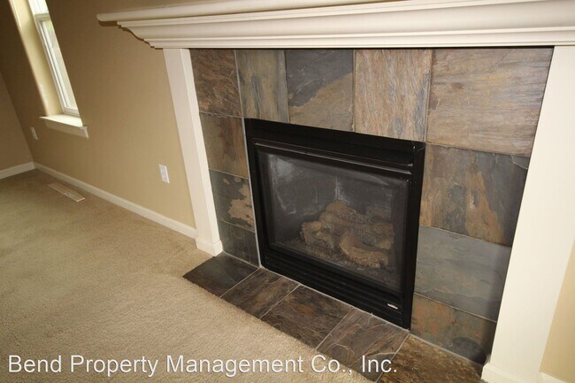 Building Photo - 3 br, 2.5 bath House - 21277 Capella Place