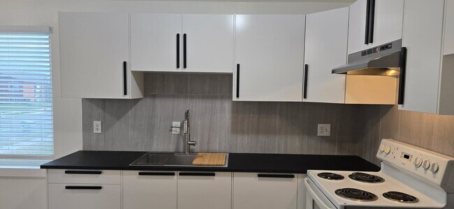 Foto del edificio - 2530 S Parkcrest Dr