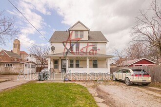 Building Photo - 1622 Ridgewood Ave