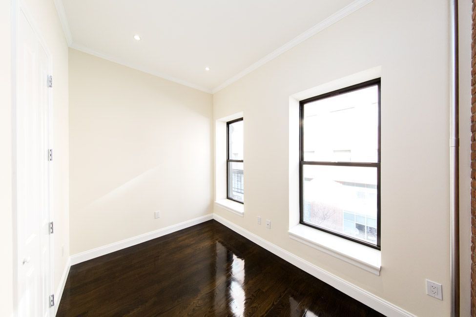 Primary Photo - 456 W 58th St