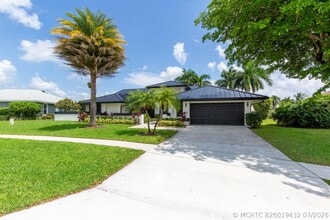 Building Photo - 2281 Seaford Dr