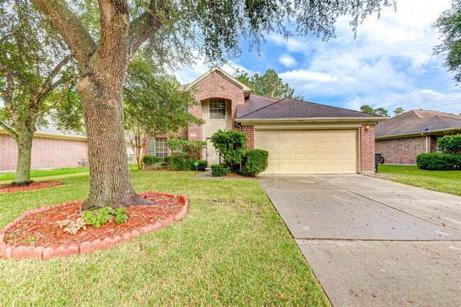 Building Photo - 1627 Sterling Village Dr
