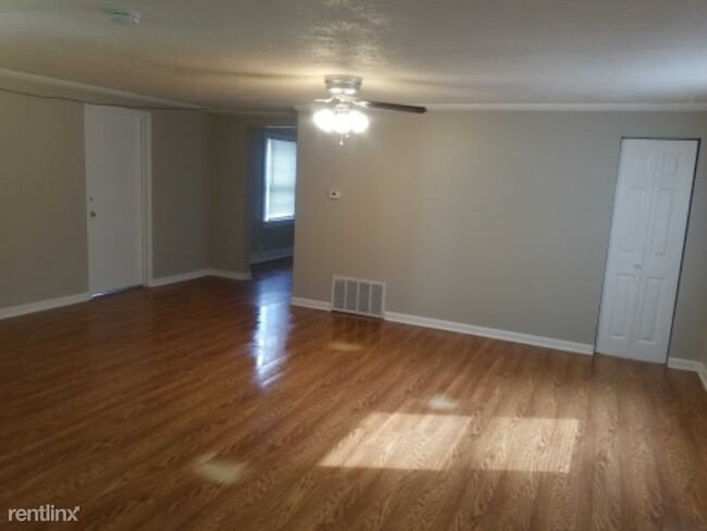 Building Photo - 3 br, 1 bath House - 4217 Bubbling Over Dr