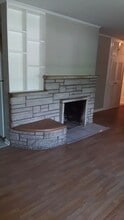 Building Photo - 305 Meota St