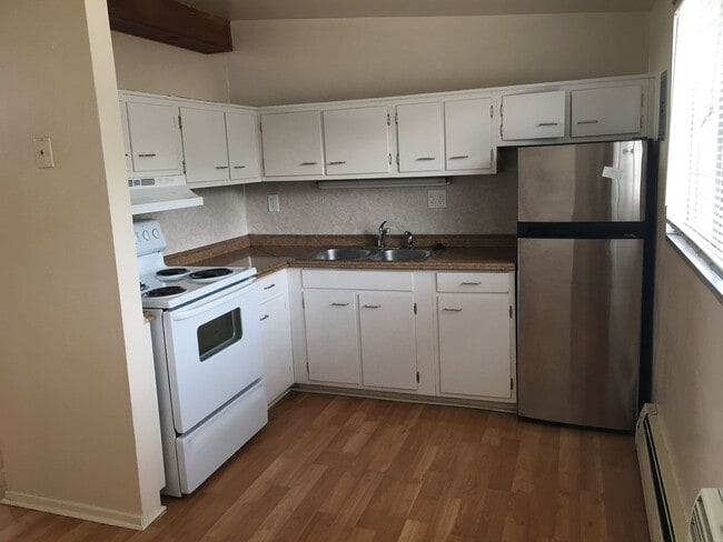 Building Photo - Seven Thirty, LLC (745)