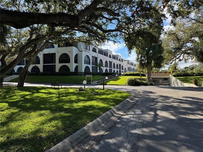 Foto del edificio - 5601 Jimmy Buffett Mem Hwy