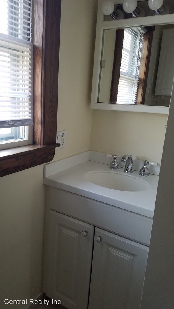 Foto del edificio - 3 br, 1 bath House - 28 King Street
