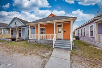 Building Photo - 1950 Redell St
