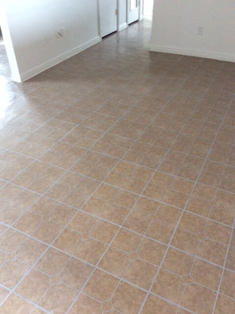 Foto del edificio - 1309 S Maddox Ave