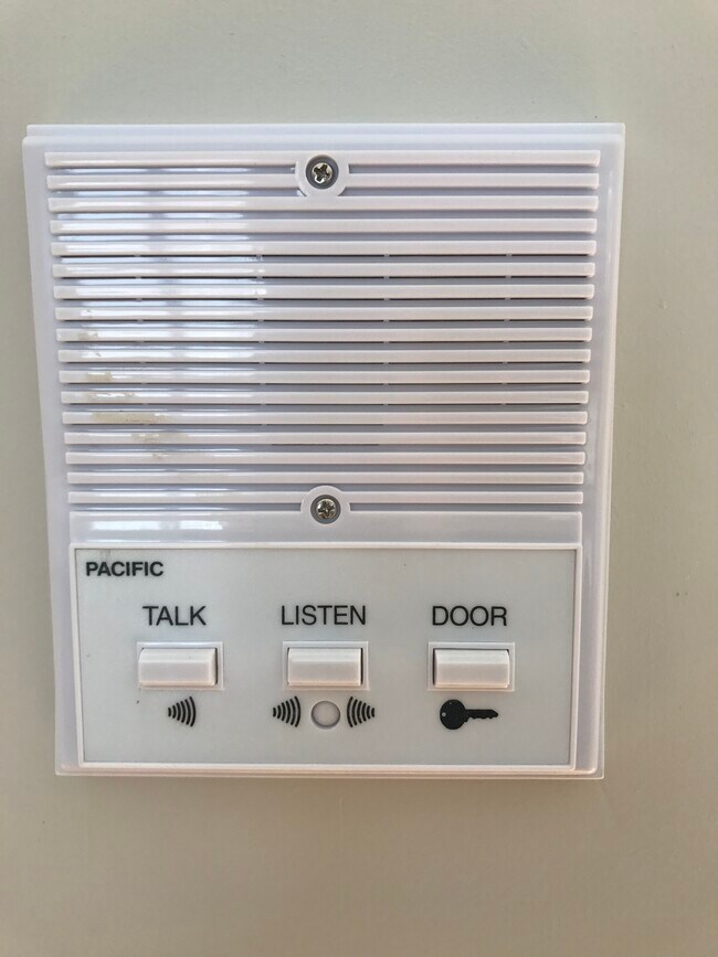 Intercom for door bell - 134 Parsons St