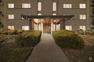 Building Photo - 535 S Cleveland Ave