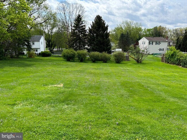 Building Photo - 244 Richboro Newtown Rd