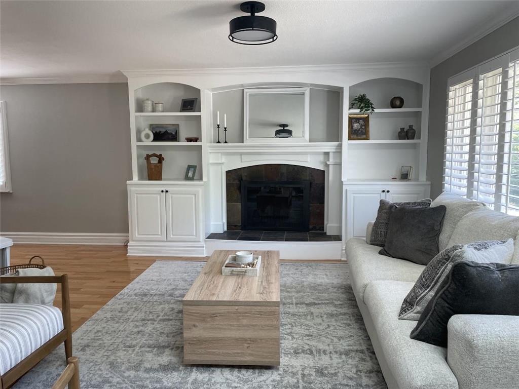 Foto principal - 5529 Benton Ave