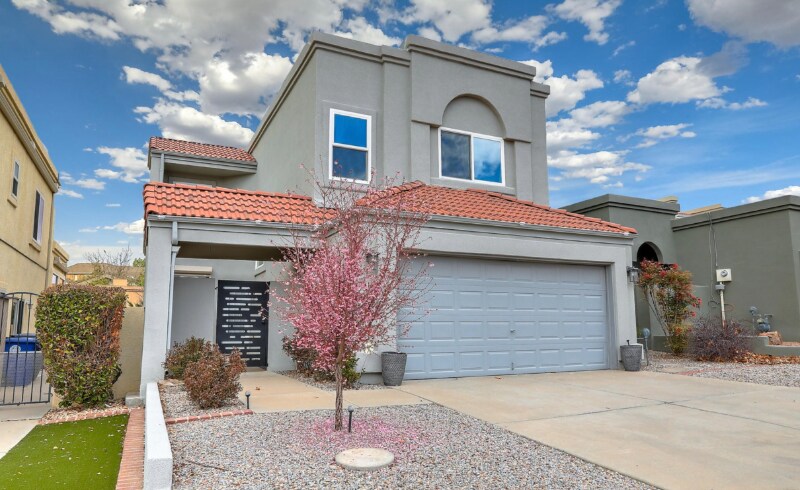 Foto principal - 11401 Academy Ridge Rd NE