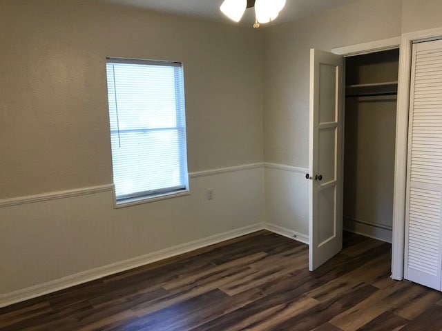 Foto del edificio - 322 Skinner Blvd