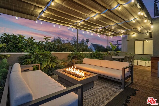 Foto del edificio - 1412 N Crescent Heights Blvd