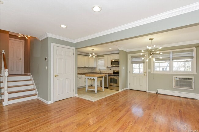 Building Photo - 580 S Ocean Ave