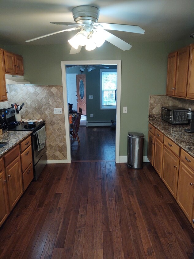 91 Taylor St, Littleton, MA 01460 House for Rent in Littleton, MA