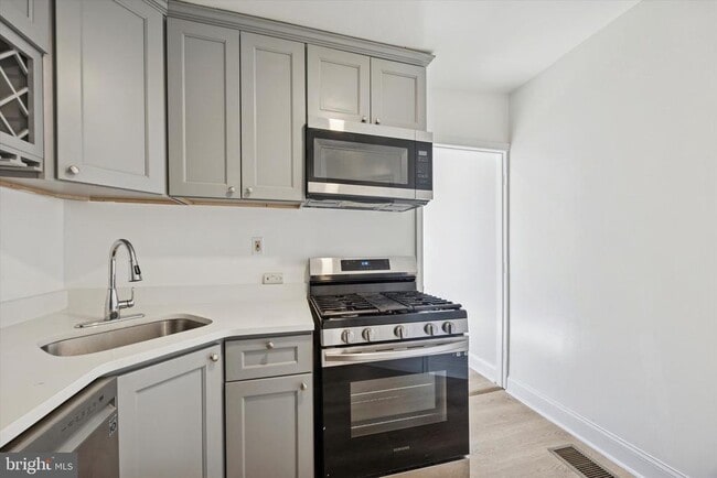 Foto del edificio - 1747 W Venango St