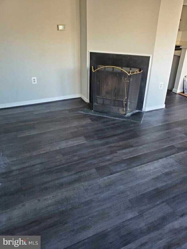 Building Photo - 4471 Pembrook Village Dr