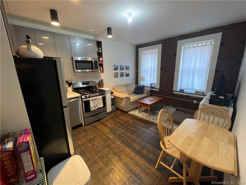 516 Orange St Unit 4, New Haven, CT 06511 Condo for Rent in New Haven