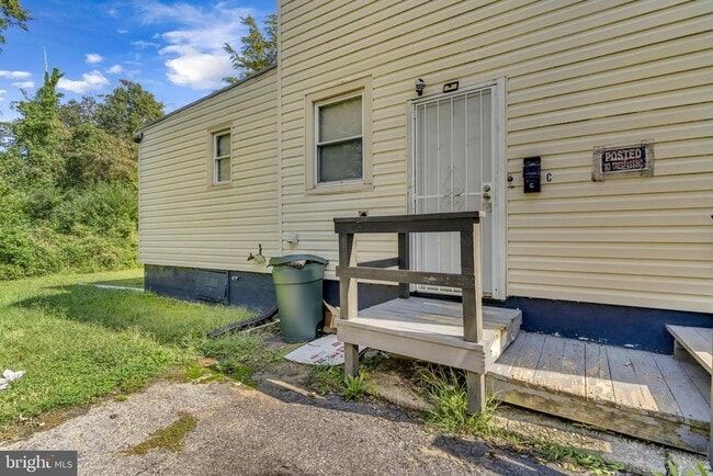 Building Photo - 21705 Great Mills Ln