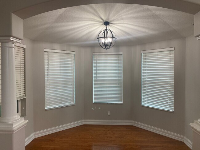 Building Photo - Beautiful Home At Royal Harbor of Tavares