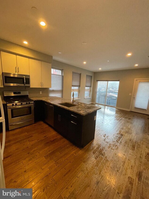 Primary Photo - 1105 Mt Vernon St