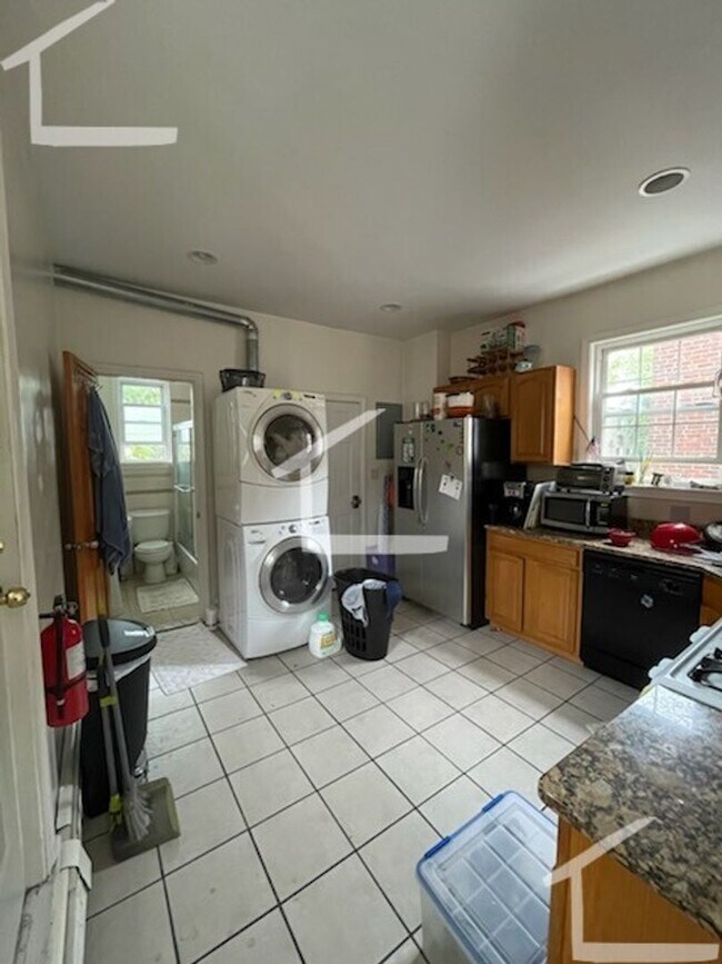 Building Photo - Parking Included, In Unit Washer and Dryer...
