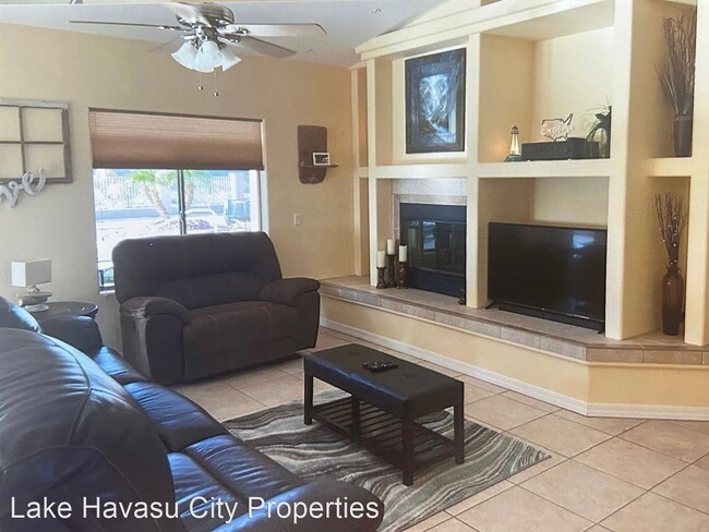 Building Photo - 4 br, 2 bath House - 3221 Amigo Dr.