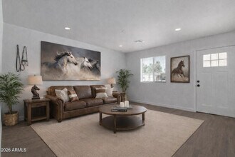 Building Photo - 616 S 96th Pl