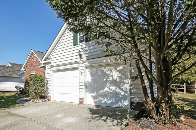 Building Photo - 11128 Fox Cove Dr