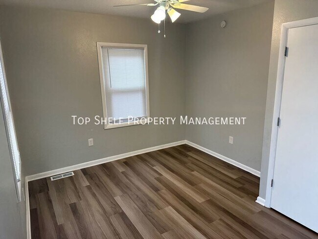 Foto del edificio - 823 E 21st St