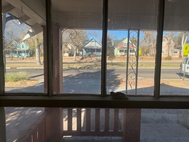 Building Photo - 831 E Platte Ave