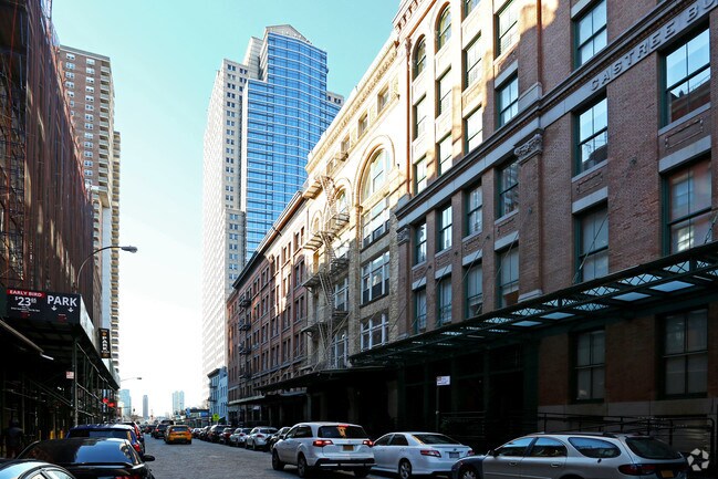 Building Photo - 55 N Moore St