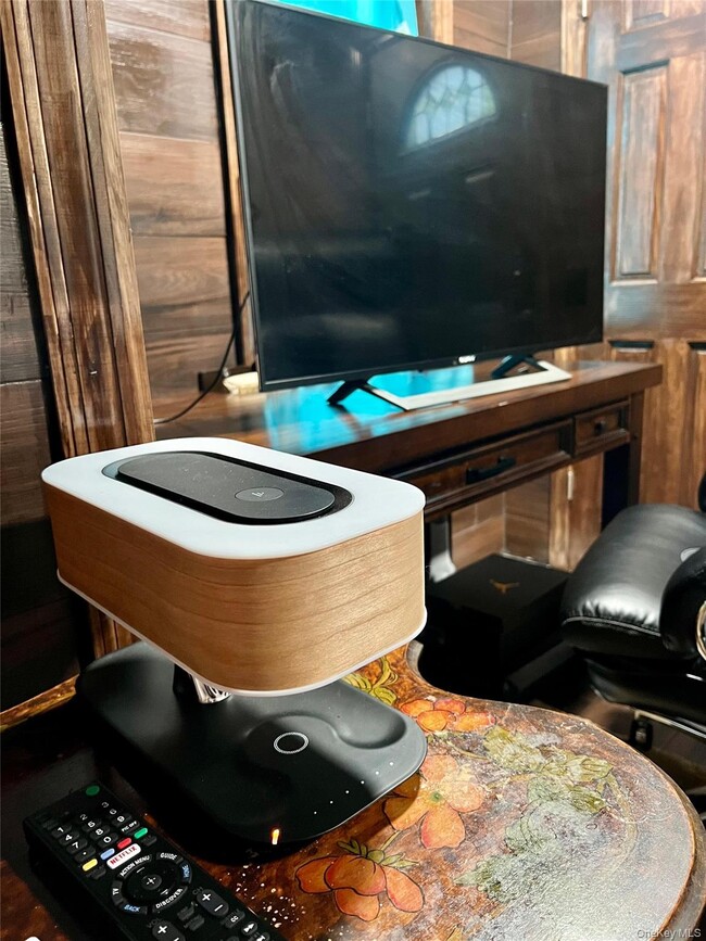 Building Photo - 82-19 Utopia Pkwy