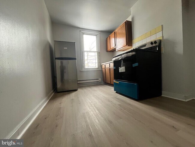 Foto del edificio - 2130 W Spencer Ave