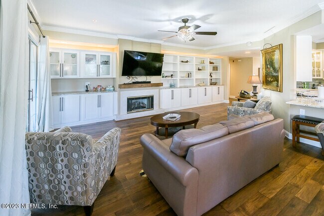 Foto del edificio - 355 N Shore Cir