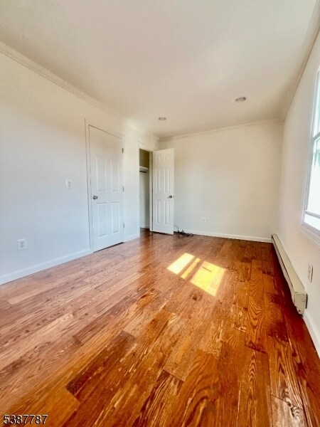 Foto del edificio - 571 Bloomfield Ave