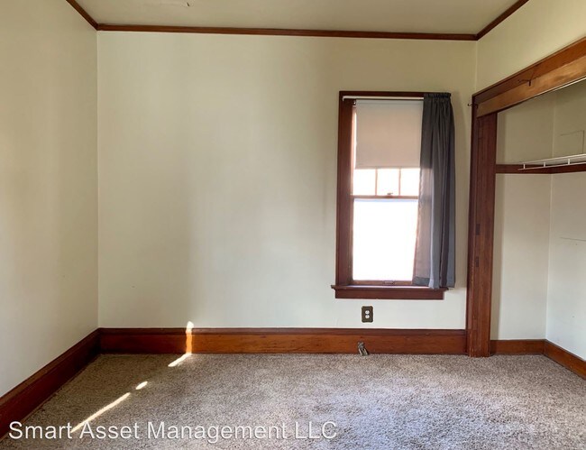 Building Photo - 1211 S 48th St