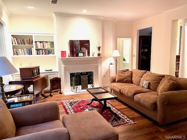 Foto del edificio - 8136 Greyfield Dr