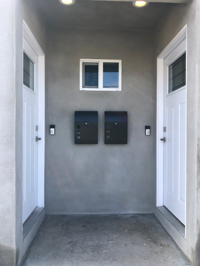 Foto del edificio - 12407 Havelock Ave
