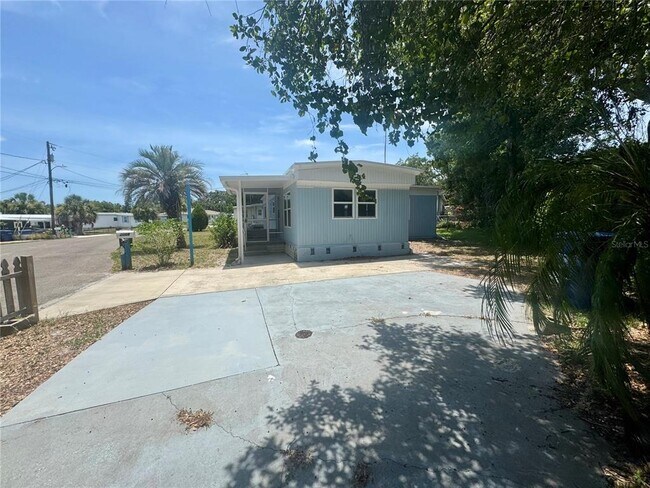Building Photo - 2609 Braeburn Dr