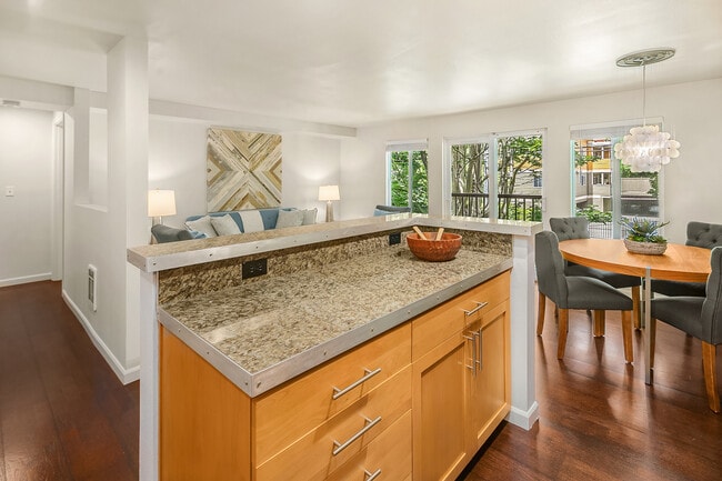 Kitchen - 3661 Phinney Ave N