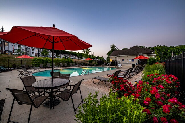 Foto del edificio - Halstead Holden