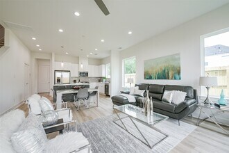 Building Photo - 5630 Balbo St