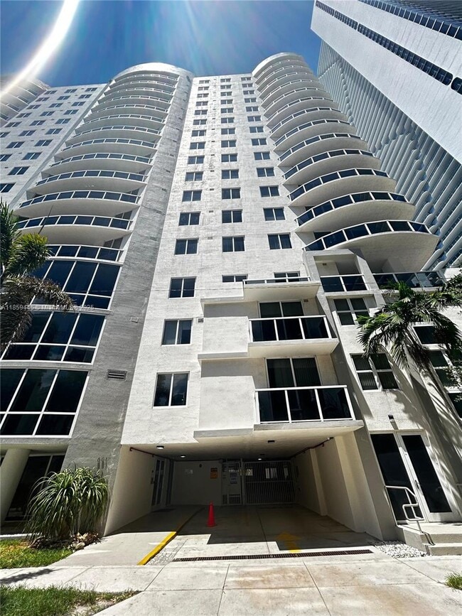 Building Photo - 601 NE 23rd St