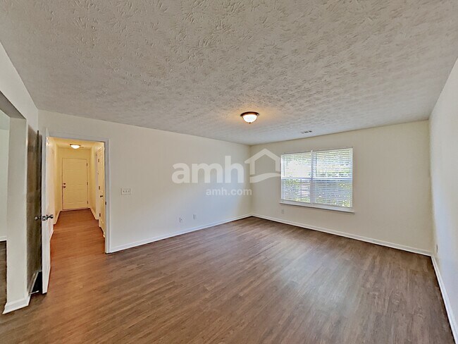 Building Photo - 78 Red Maple Way