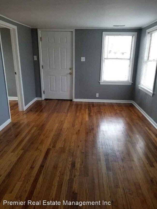 Foto del edificio - 3 br, 1 bath House - 10005 E 53rd Street